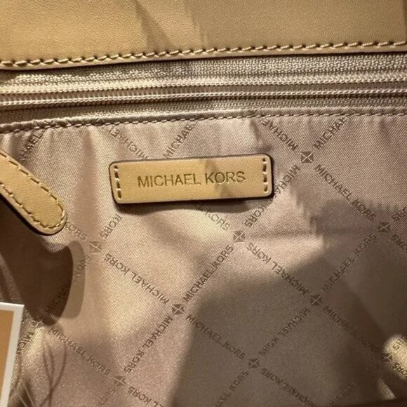 NEW Michael Kors Reed Large Signature PVC Belted Satchel Crossbody Handbag Purse - Picture 6 of 7